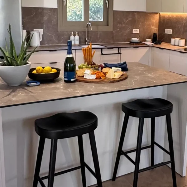 Image depicting the breakfast bar